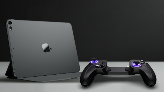 iPad Mini and ELO Vagabond Mobile Gaming Controller